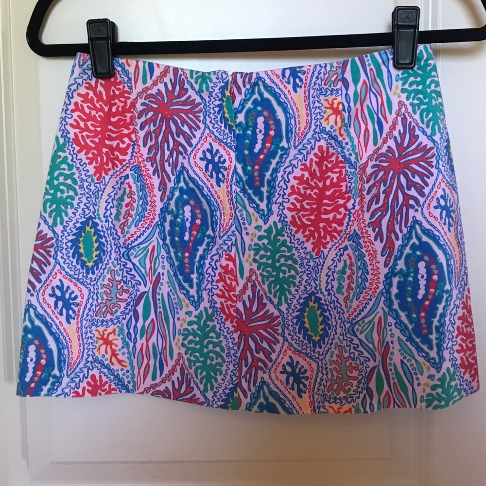 Host Pick ✨ Lilly Pulitzer Skort - Picture 2 of 4